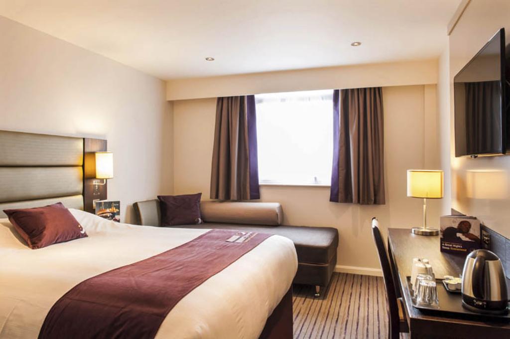 Premier Inn Dundee North ภายนอก รูปภาพ