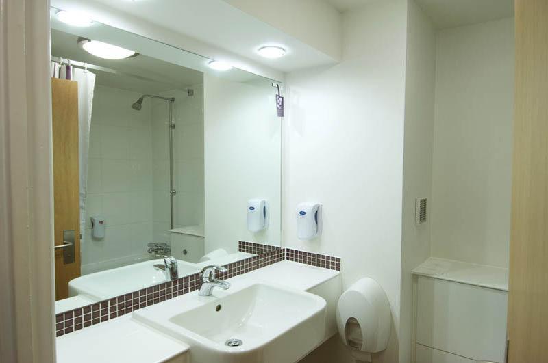 Premier Inn Dundee North ภายนอก รูปภาพ